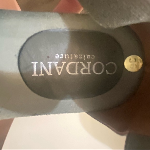 Sandals - Picture 6 of 6